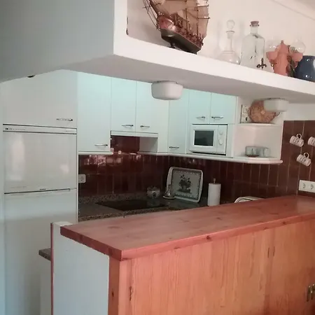 Apartment Sleeps 4 Pool T425152