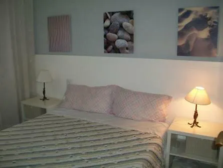 Sleeps 4 Pool T425152